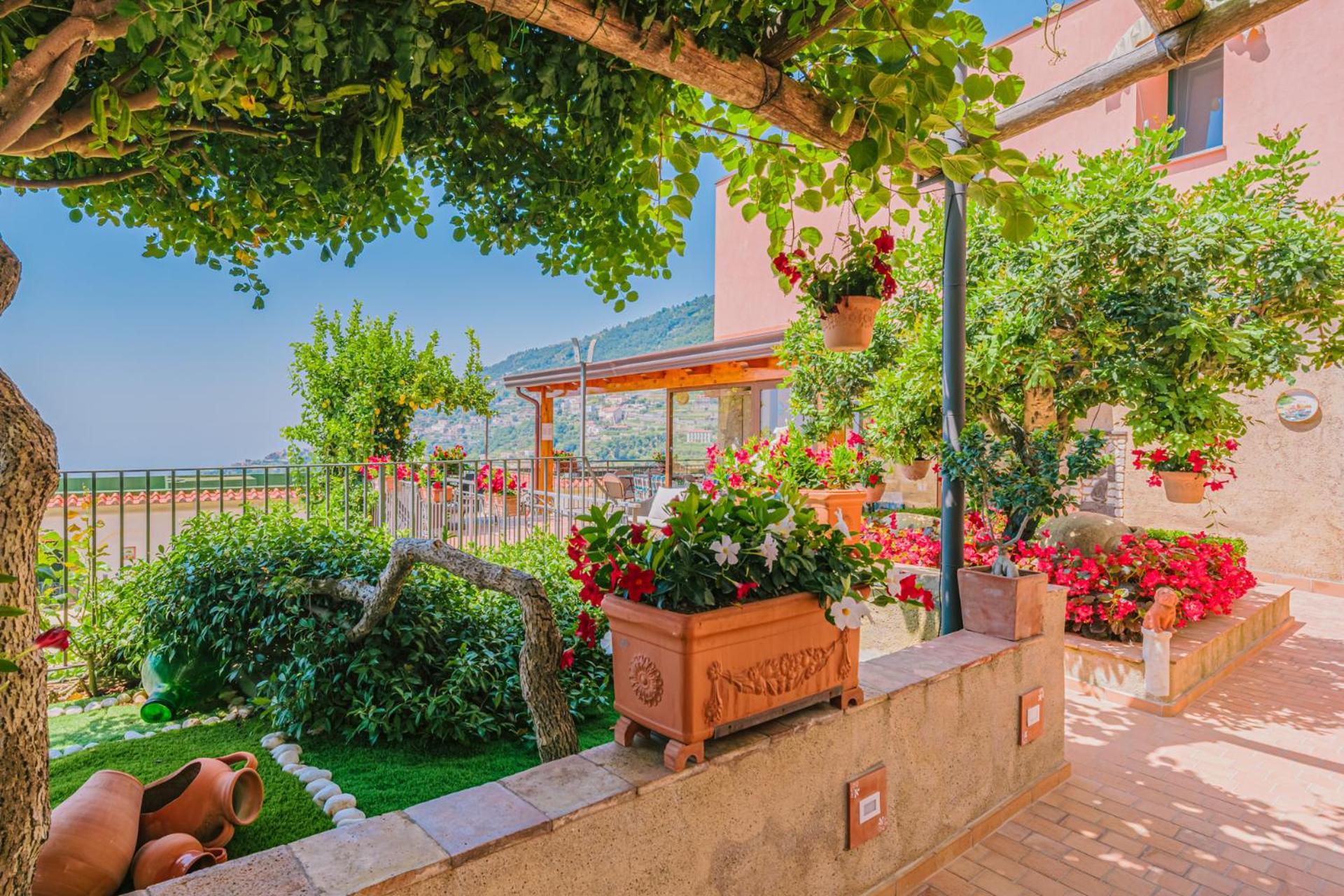 B&B Il Cortile Равело Екстериор снимка